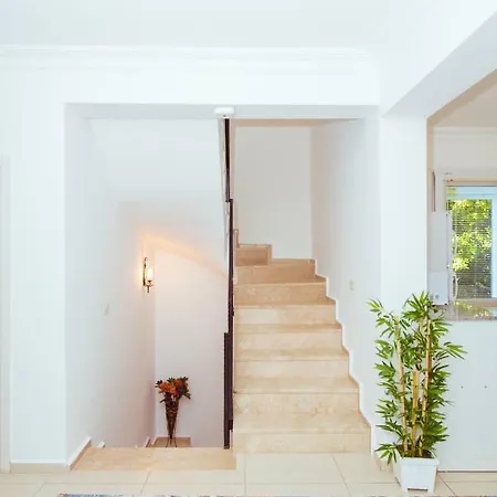 Villa Tala 21 *